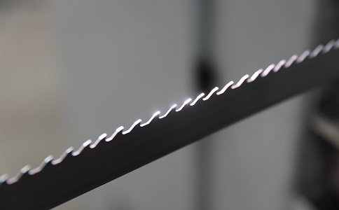 文昌双金属带锯条产生切削噪音的原因具体有哪些？